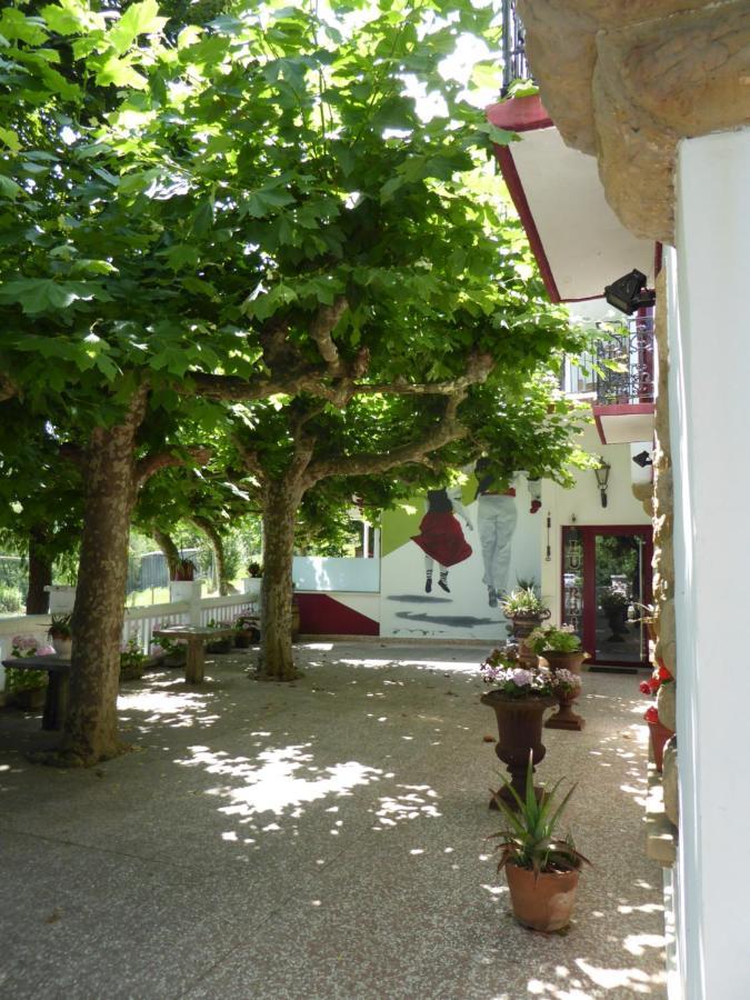 Hotel Cr Luarri à Saint-Sébastien Extérieur photo